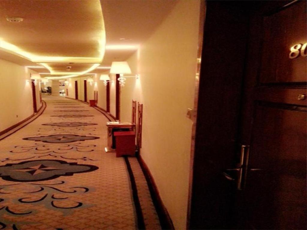 Star World Hotel Naypyidaw Esterno foto